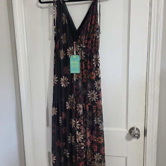 FARM Rio Dresses & Skirts - FARM Rio Floral Maxi Dress - Black and Pink